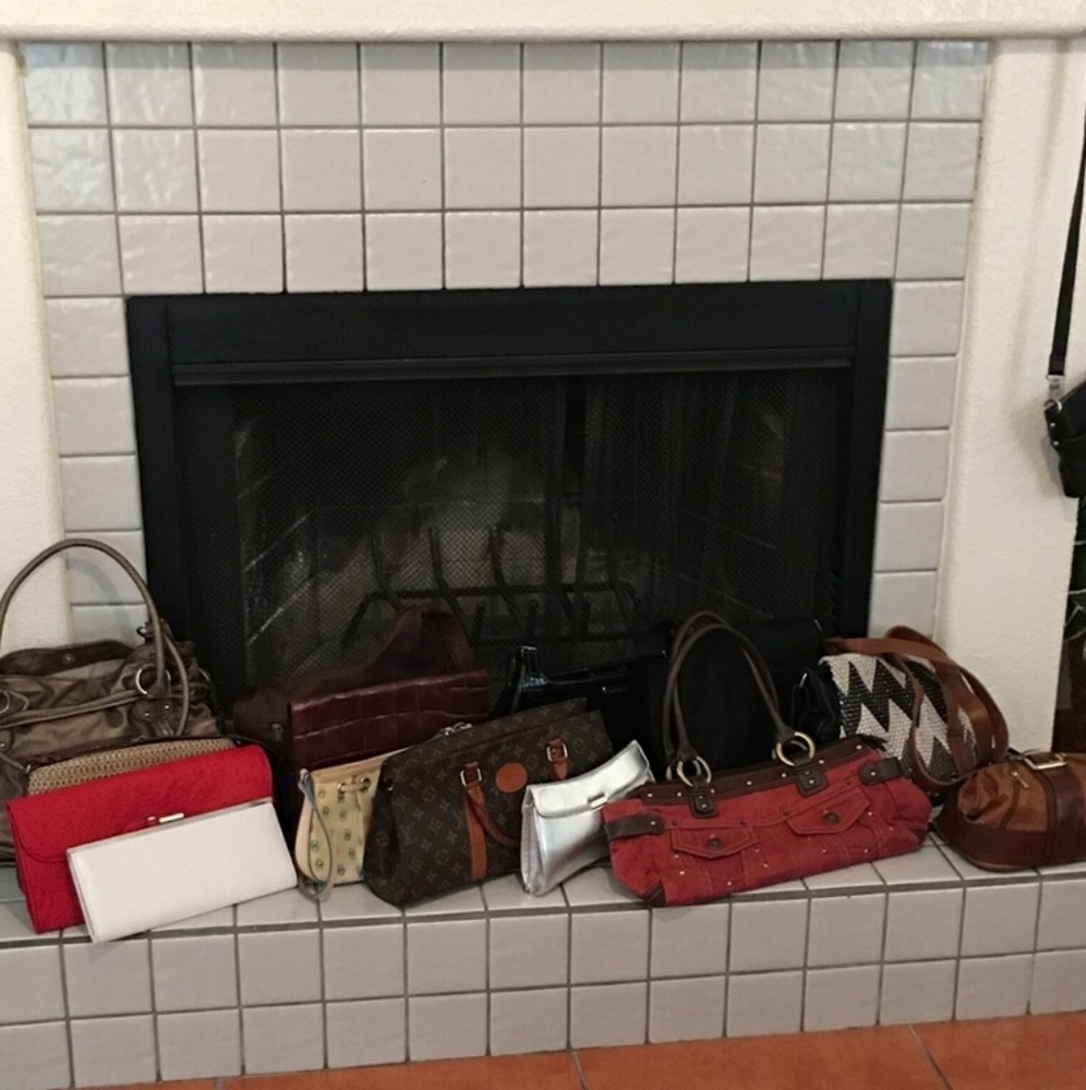 As is purse lot.Many different purses.